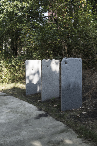 Lodewijk Heylen, Concrete Evidence: Übermenschlich (Pulver und Sand), 2014 | Informationsort Schwerbelastungskörper. From now on permantly on Display