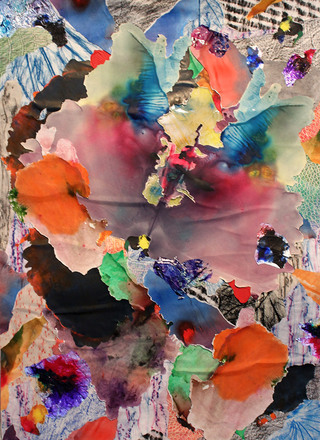 dream
　Collage on Paper
　728H x 515W cm
　2013