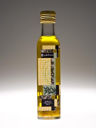 Label for the exclusive olive oil with white truffles