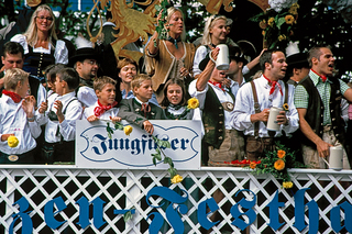 Oktoberfest parade,  
Munich 1999