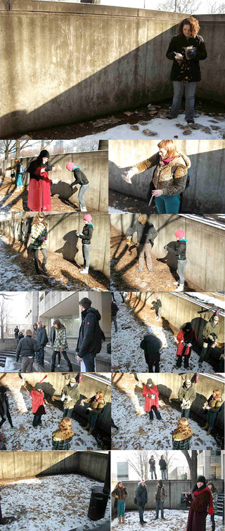 COME AND DESTROY
2008
School of the Arts institute of Chicago

Public Performance, come and destroy 850 plastics bags filled with autumn dead leafs, on the winter snow.

Performance ouverte au publique «vient et detruis» 850 sacs plastiques plein de feuilles mortes d’automne sur la neige blanche d’hiver