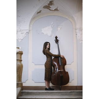 jazz bass player lidija strika