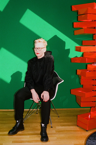 Bärbel Schäfer, Emotion Magazine