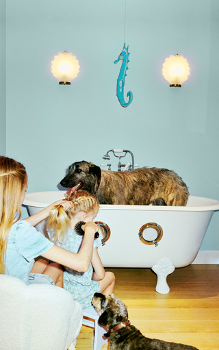 Annika Murjahn for Condé Nast X Caparol Icons