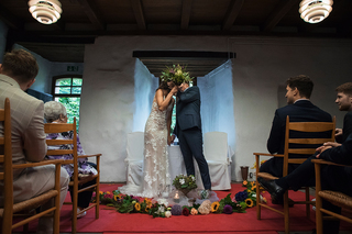 Hochzeitsreportage: Der Kuss nach der Trauung